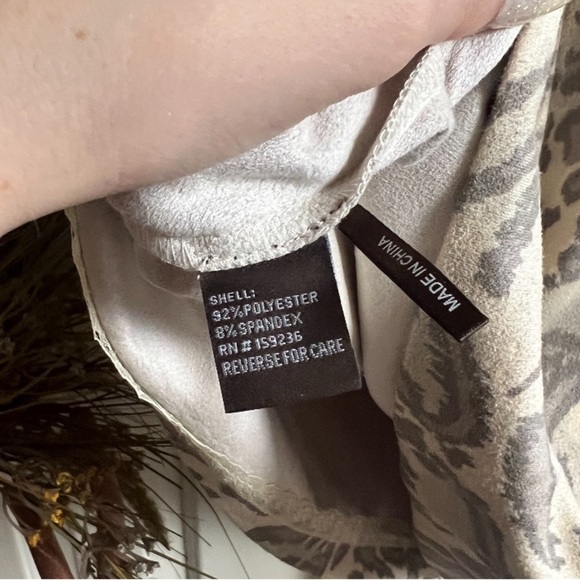 J. McLaughlin Liz Suede Jaguar Print Sheath Dress large nwot - Picture 6 of 6